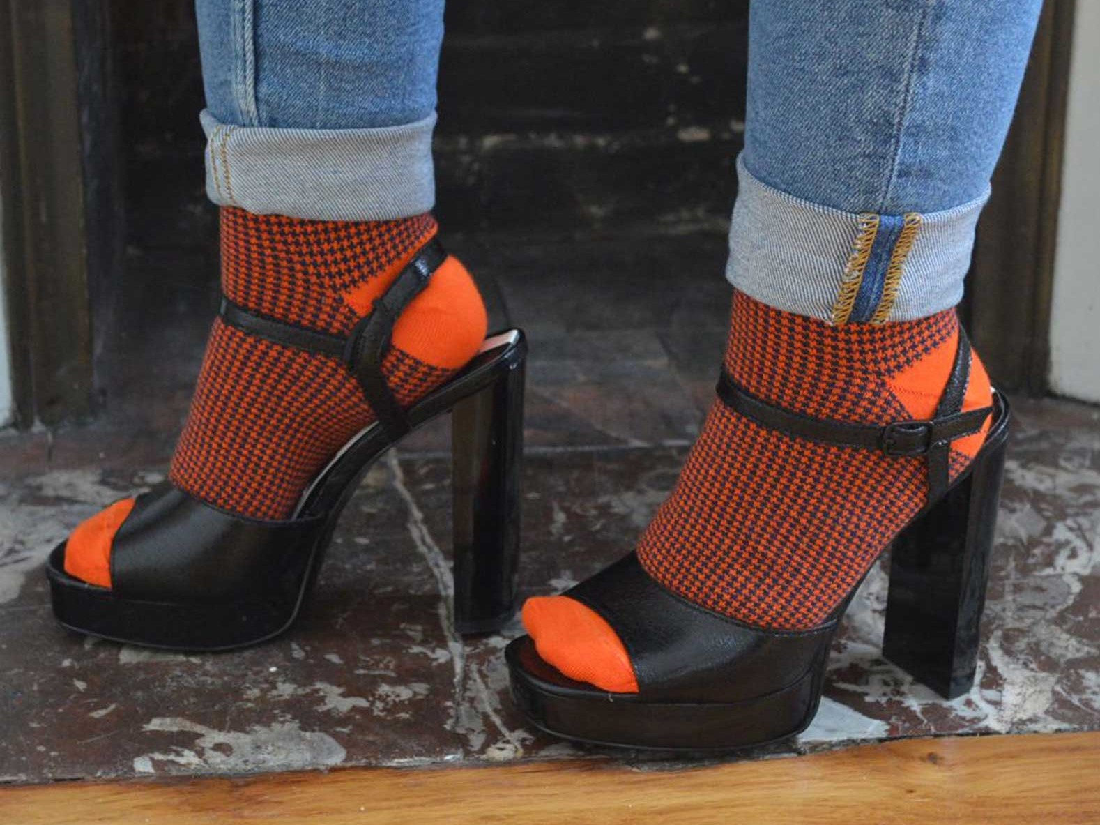 chaussettes-fantaisie-hommes-femmes-en-coton-orange-à-motif-pied-de-poule-bleu-bleu-marine-remaillées-à-la-main